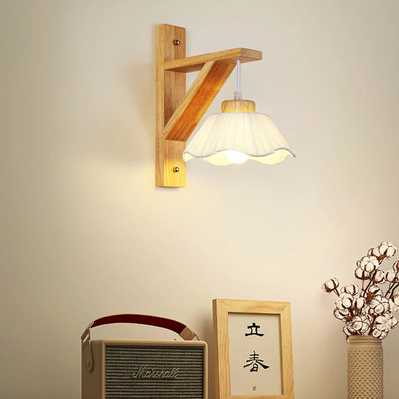 Japanese Wood Wall Lamp Wabi-sabi Style Bedside Light Fabric Lampshade Chinese Lantern Wall Light for Living Room Restaurant E27