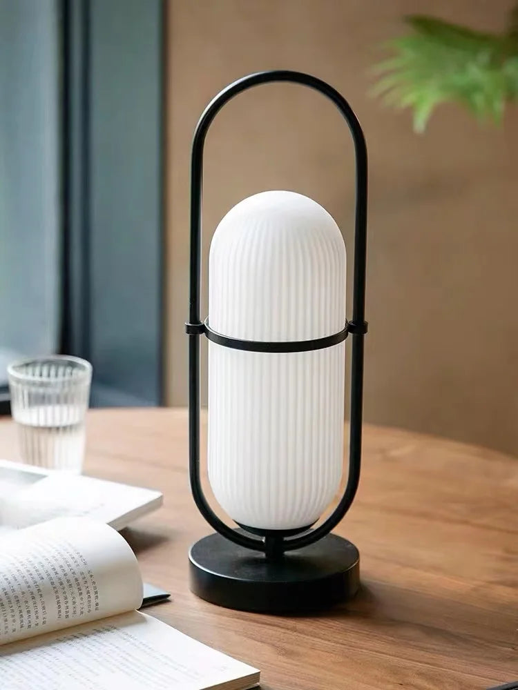 lampe portable en verre design moderne pour décoration intérieure