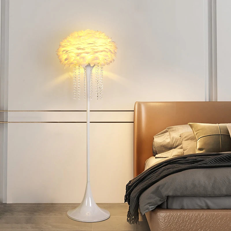 lampadaire postmoderne en plumes avec interrupteur à pied