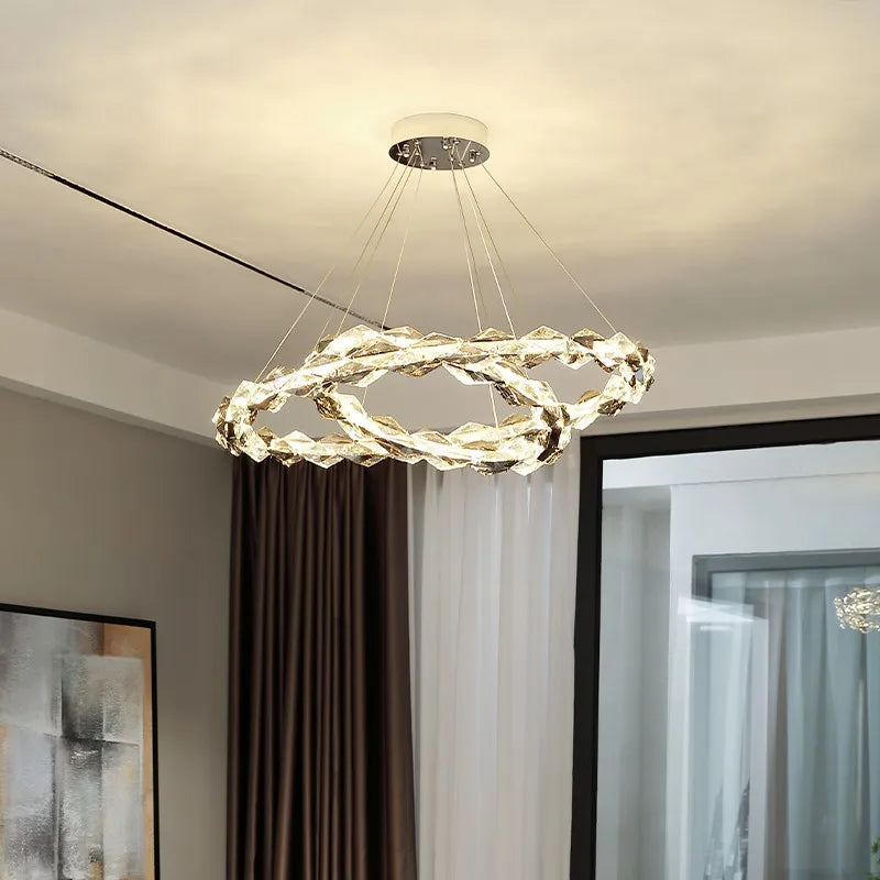 lustre moderne en cristal pour ambiance élégante et minimaliste