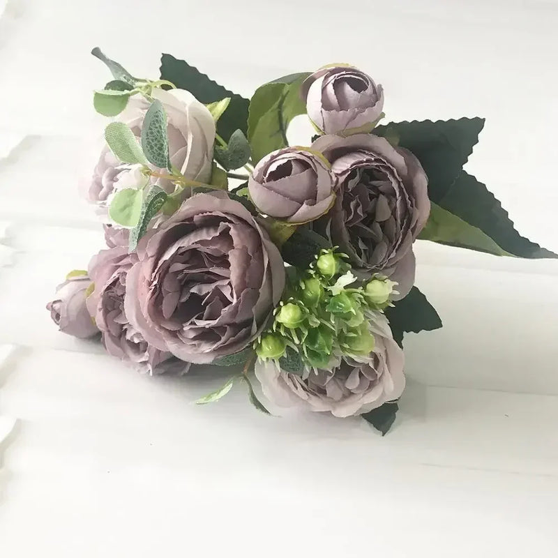 petit bouquet de fleurs artificielles pour décorations printanières et festives