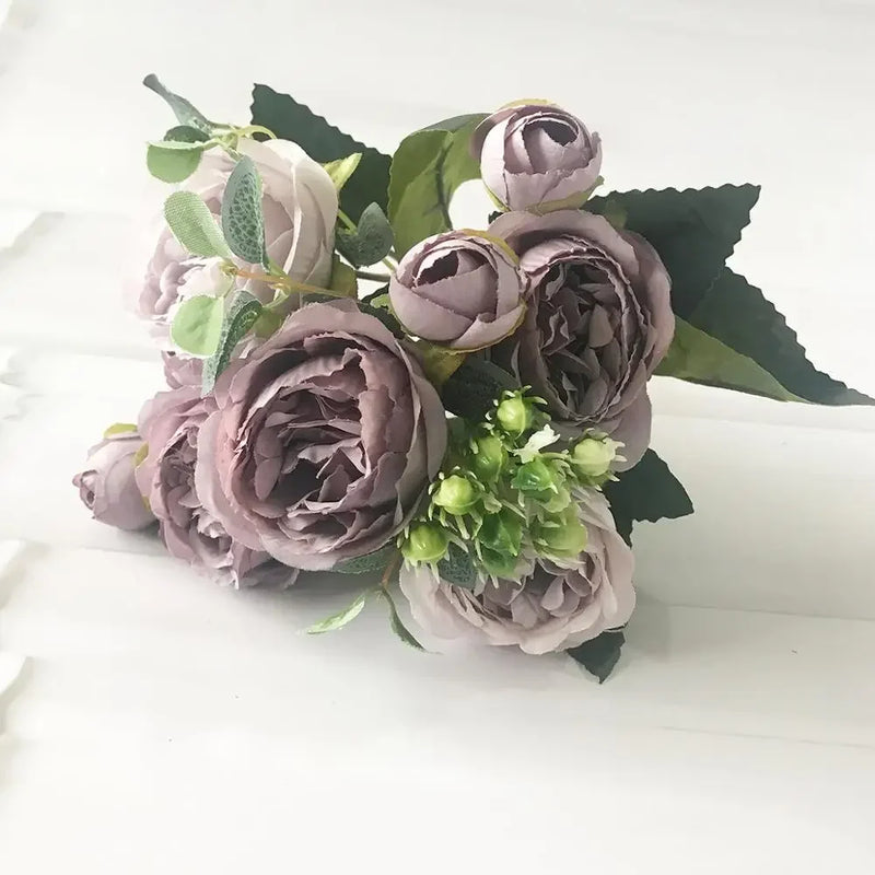 petit bouquet de fleurs artificielles pour décoration printanière et mariage