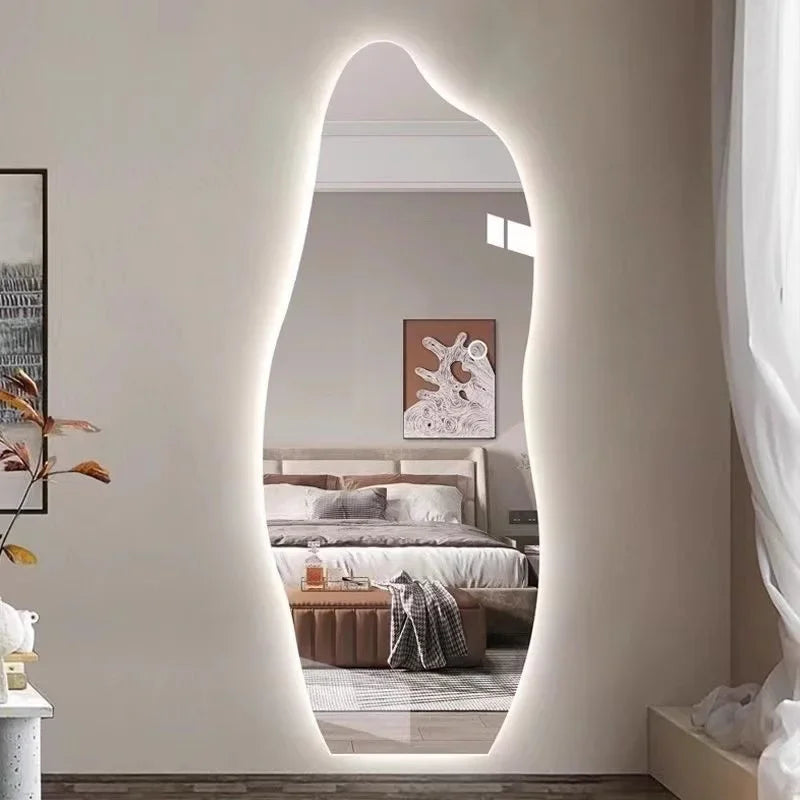 miroir lumineux décoratif style nordique irrégulier pour intérieur élégant