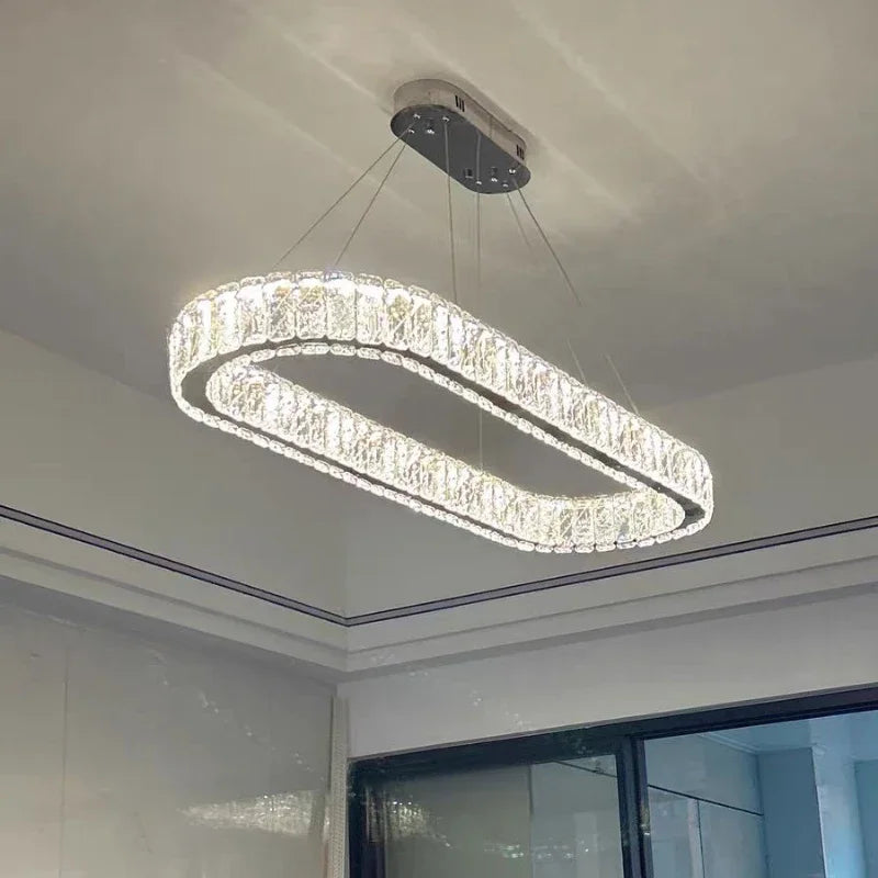 lustre moderne en cristal pour un éclairage élégant