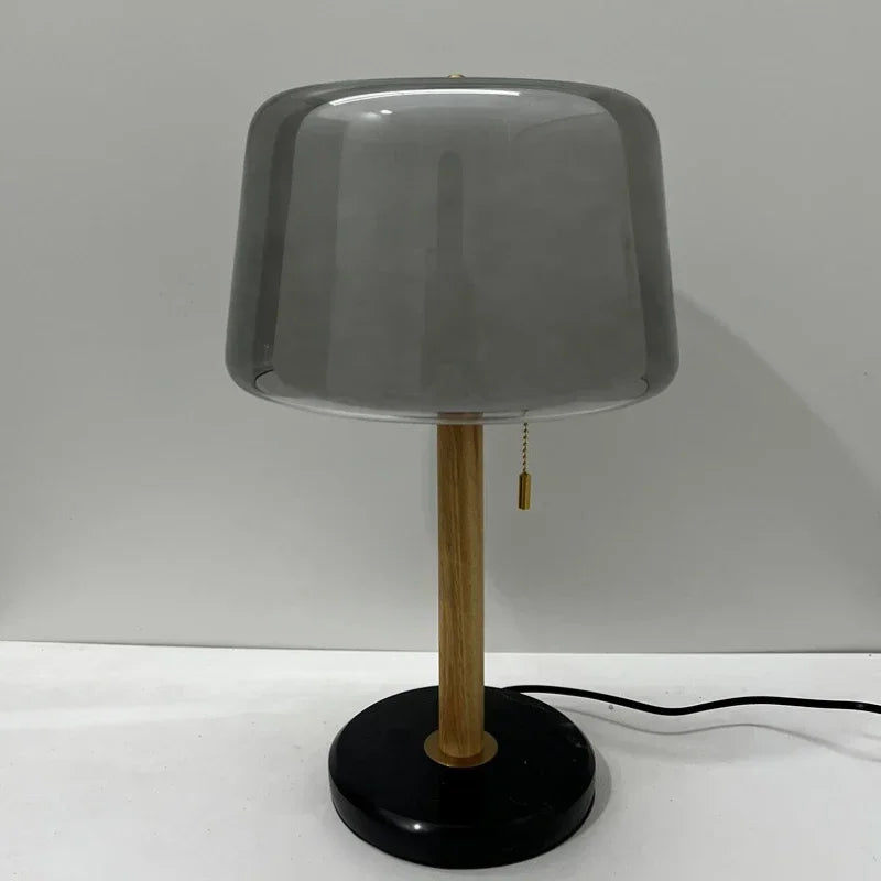 lampe de chevet design moderne en verre pour décoration élégante