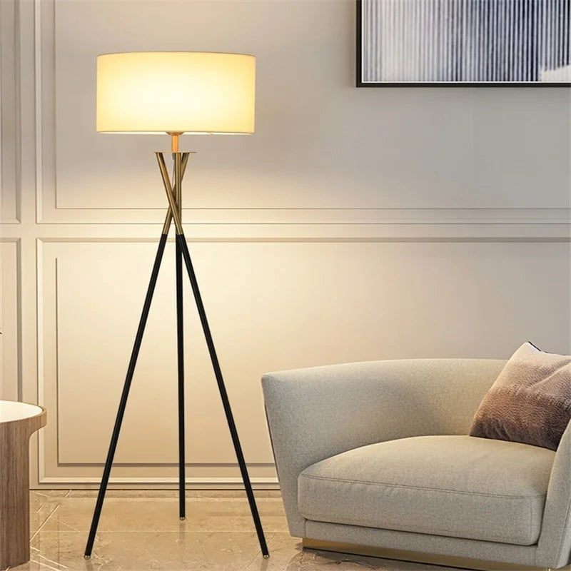 lampe de sol minimaliste de luxe avec table verticale réglable