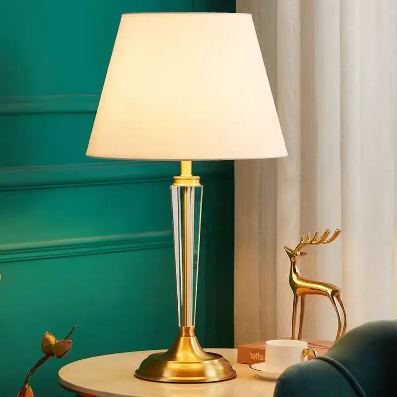 lampe en cristal de luxe européenne en cuivre créative et romantique