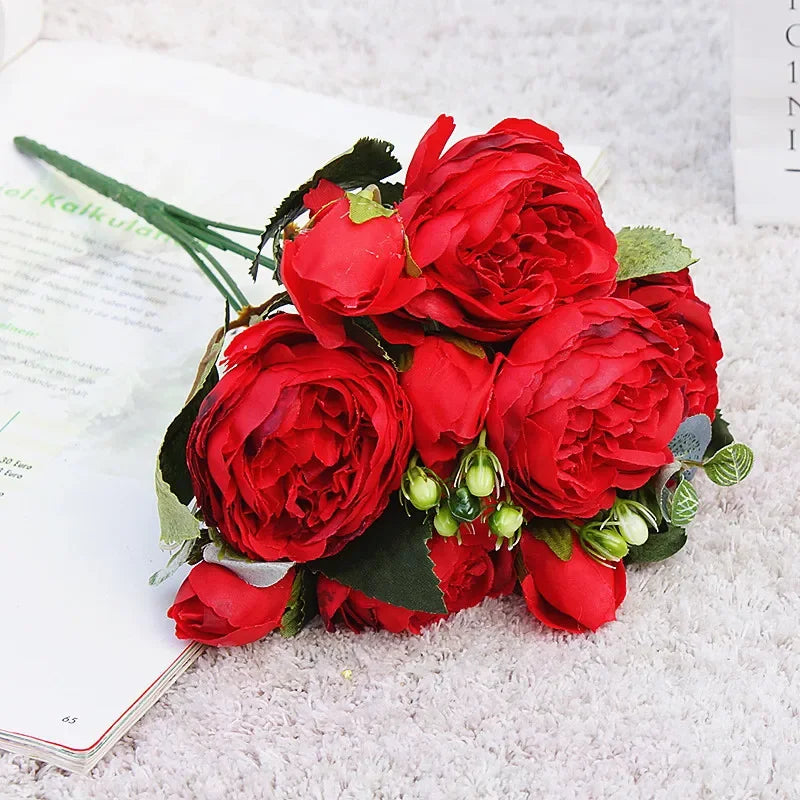 petit bouquet de fleurs artificielles pour décoration printanière et mariage