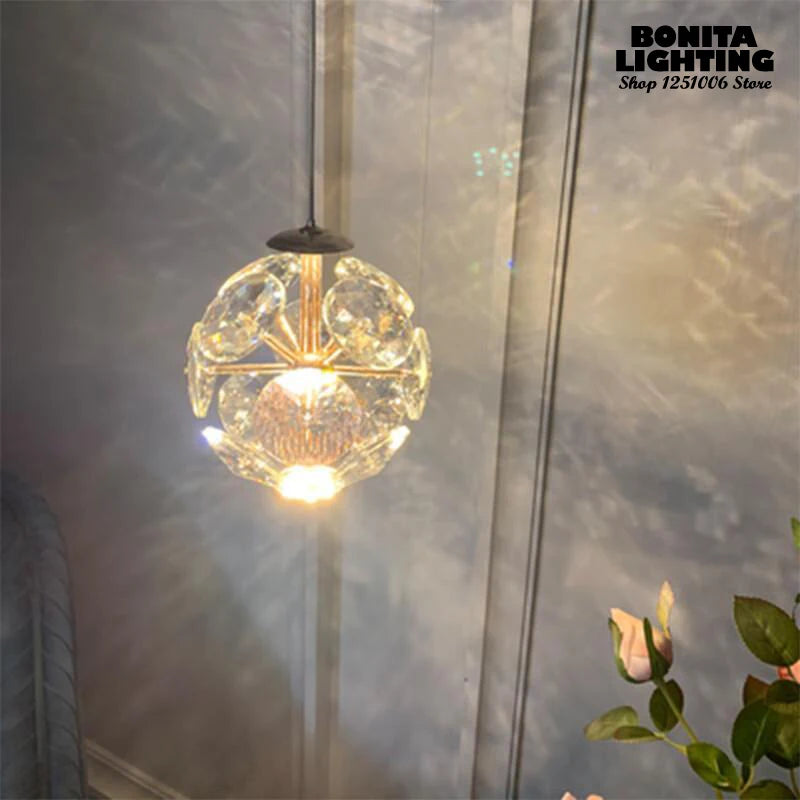 suspension moderne de luxe avec design en diamant lumineux