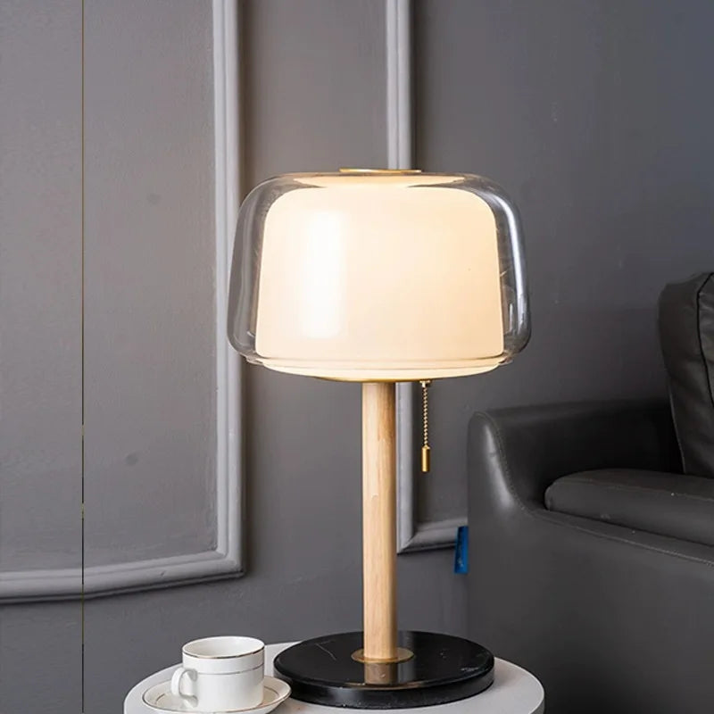 lampe de chevet design moderne en verre pour décoration élégante