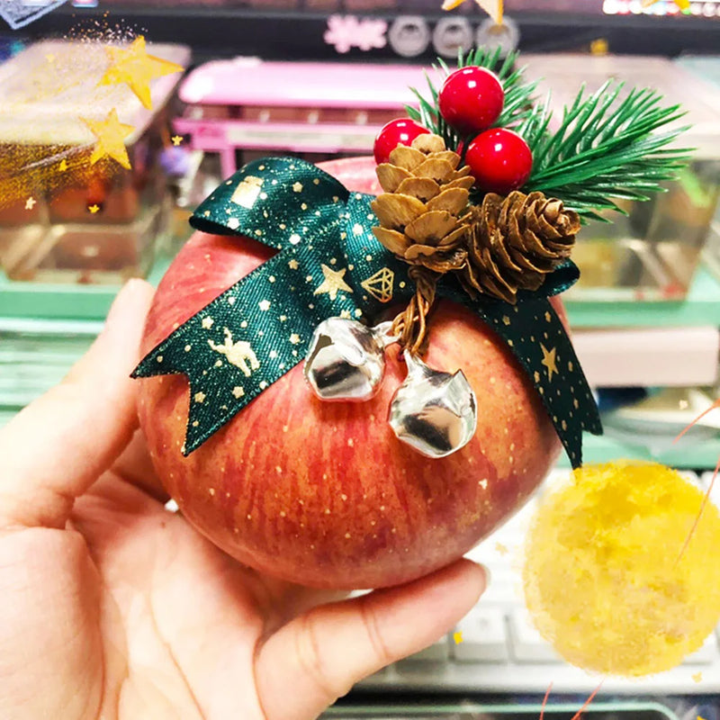 accessoires de couronne de noël fausses baies et pommes de pin