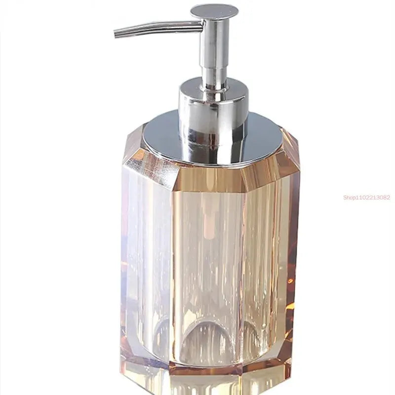 distributeur-de-savon-liquide-en-cristal-transparent-pour-salle-de-bain-1.png