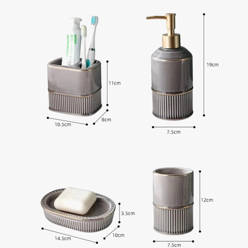 ensemble-moderne-de-cinq-accessoires-de-salle-de-bain-4.png