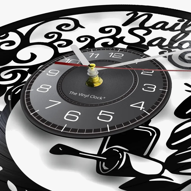 horloge-murale-vinyle-pour-salon-de-manucure-et-beaut-2.png