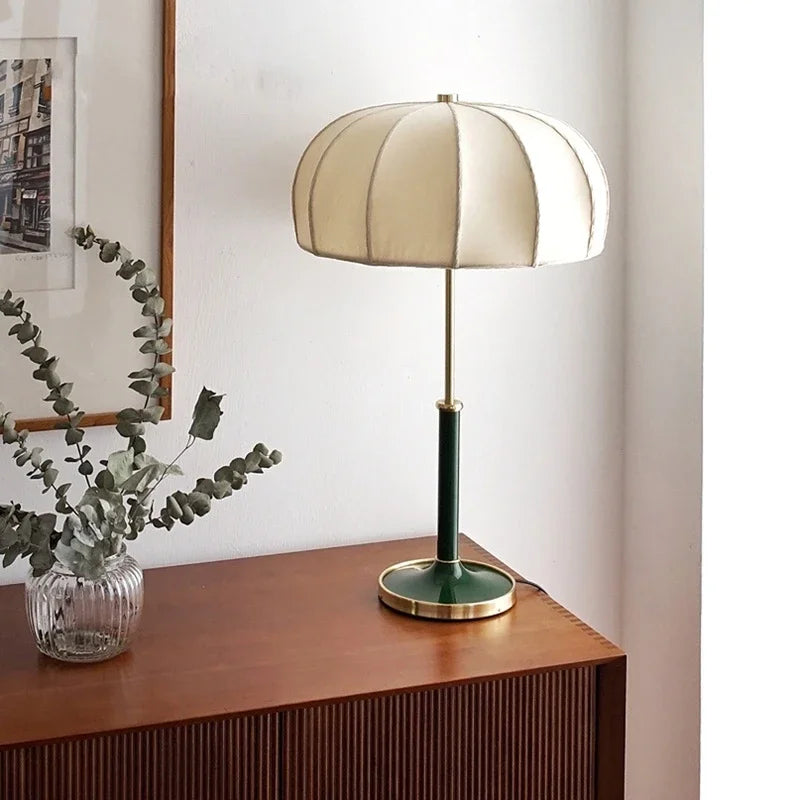 lampe-de-table-vintage-en-tissu-style-europ-en-d-coratif-0.png