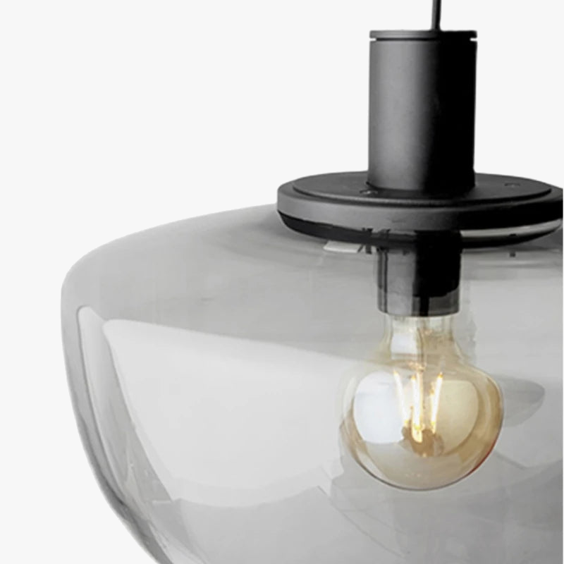 lampe-minimaliste-suspendue-en-verre-adapt-e-pour-tude-et-chevet-4.png