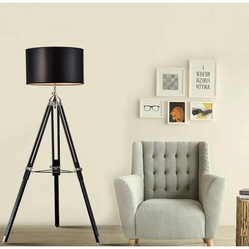 lampe-poser-en-bois-massif-style-industriel-cr-atif-3.png