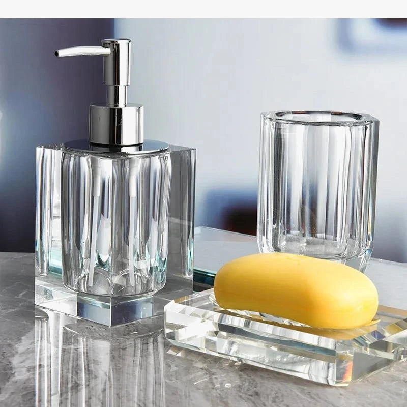 lot-de-flacons-en-verre-pour-savon-et-accessoires-de-salle-de-bain-2.png