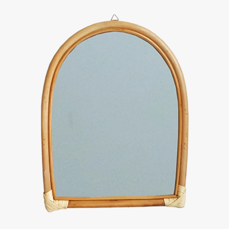 miroir-mural-suspendu-en-rotin-pour-un-maquillage-pratique-0.png