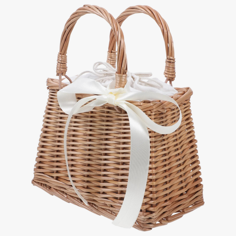 sac-main-en-paille-avec-panier-fleurs-en-rotin-6.png