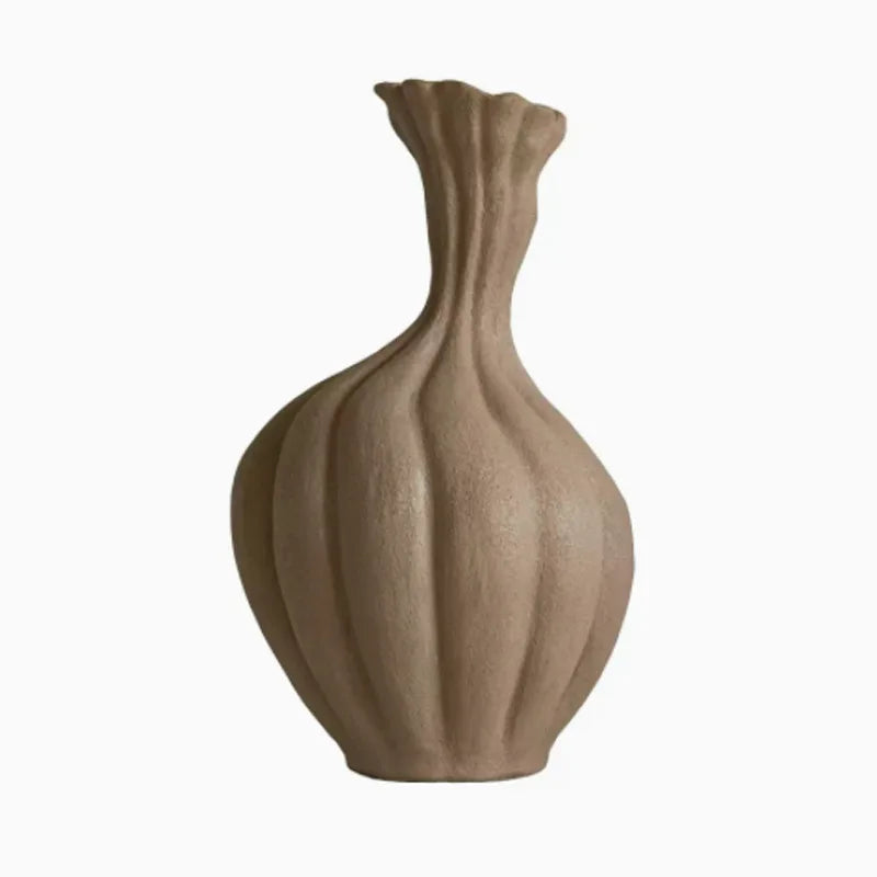 vase-en-c-ramique-fait-main-pour-d-coration-florale-artisanale-5.png