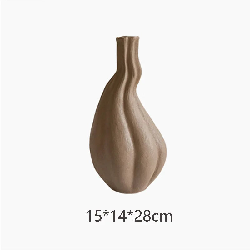 vase-en-c-ramique-fait-main-pour-d-coration-florale-artisanale-8.png